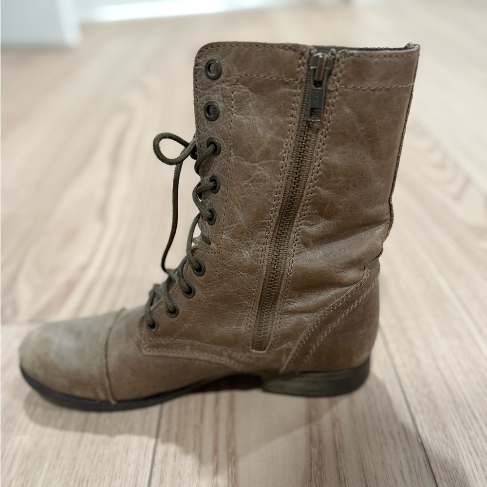 Steve Madden Women's Troopa Lace-up Combat Boots - Picture 3 of 4
